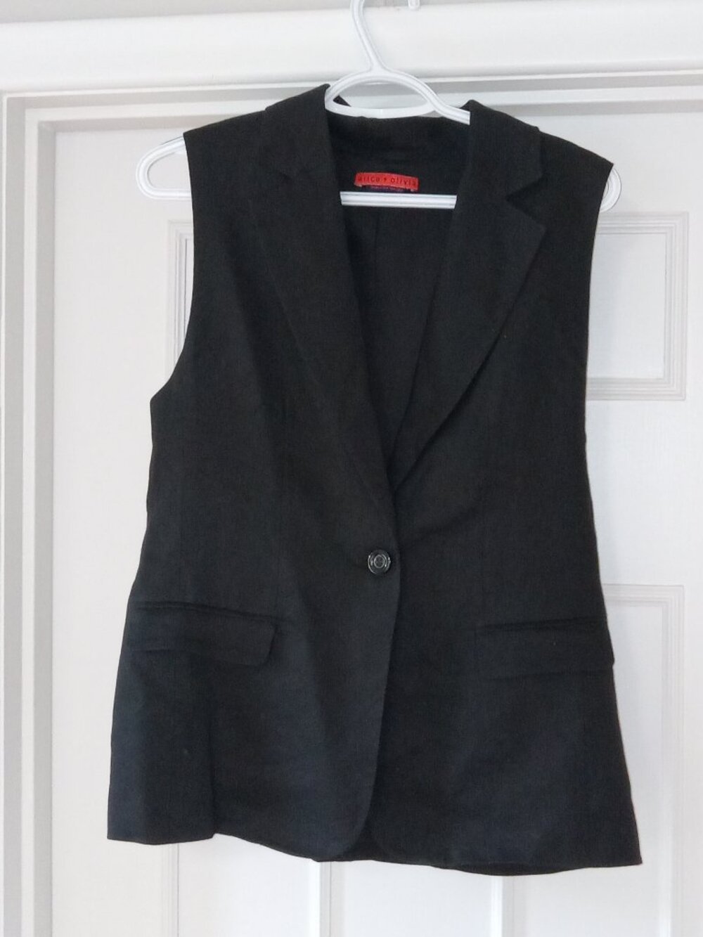 Alice + Olivia Black Linen Vest